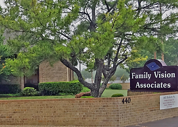 Abilene Pediatric Optometrists Amanda Boneau, O.D. - FAMILY VISION ASSOCIATES