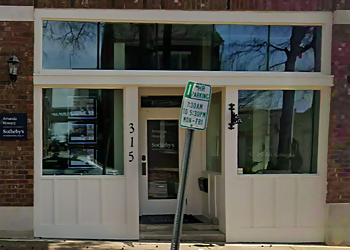 Amanda Howard - Huntsville, AL Real Estate Agents - Office Exterior Image