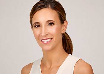 Amanda Tauscher, MD, FAAD - JOHNSON COUNTY DERMATOLOGY Amanda Tauscher, MD, FAAD - Olathe, KS Dermatologists - Healthcare Staff Image