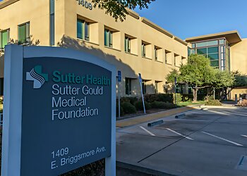 Modesto Cardiologists Amar Pohwani, M.D., FACC, FSCAI, FSVM