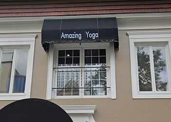Pittsburgh yoga studio Amazing Yoga