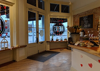 3 Best Bakeries in Indianapolis, IN - Expert Recommendations