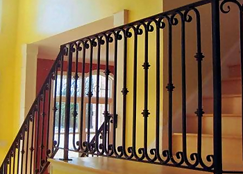 Hialeah Fencing Contractors Amelio Fence Corp.