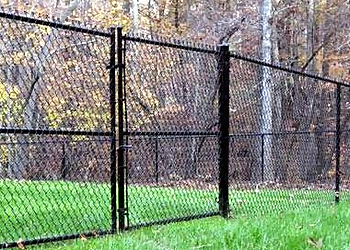 Hialeah Fencing Contractors Amelio Fence Corp.