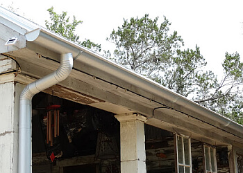 San Antonio gutter cleaner American Hill Country Gutters