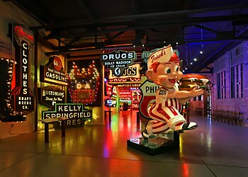 Cincinnati Landmarks American Sign Museum