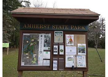 Buffalo hiking trail Amherst State Park