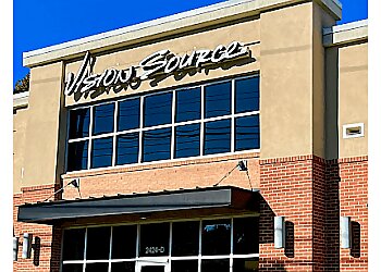 Charlotte Pediatric Optometrists Amir Khoshnevis, OD - VISION SOURCE STUDIO 20/20