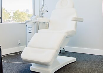 Oceanside Plastic Surgeon Amir Moradi, MD, MBA