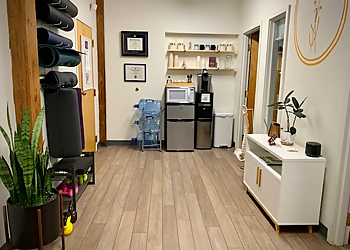 Providence Physical Therapists Amy E. Smith, PT, DPT, CSCS, RYT - ROOTS PHYSICAL THERAPY + YOGA, LLC