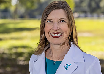 Amy Morris, MD - THE CENTER FOR DERMATOLOGY Amy Morris, MD - Mobile, AL Dermatologists - Doctor Portrait Image