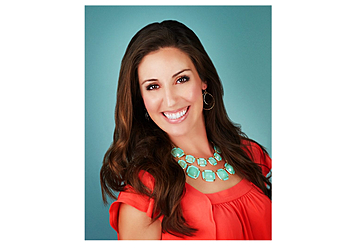 Amy Rhoades Hahn, DDS - RHOADES FAMILY DENTISTRY Olathe Kids Dentists image 1