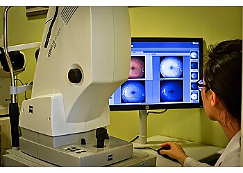 San Francisco Eye Doctors Amy Thich, OD - ACCUVISION OPTOMETRY