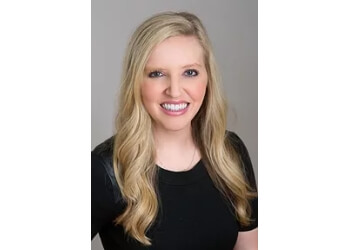 Andrea Mabry, MD - PINNACLE DERMATOLOGY Little Rock Dermatologists image 1