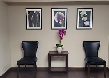 Andrew Klein, PT, DPT - THERAHAND PHYSICAL THERAPY - Thornton, CO Physical Therapists - Reception Area Image
