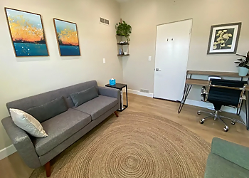 Oakland Marriage Counselors Andrés Salerno, LMFT - TAVIO COUNSELING & WELLNESS