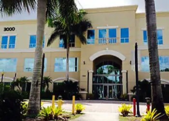 Miramar Dermatologists Anna Falabella, MD, FAAD - HOLLYWOOD DERMATOLOGY & COSMETIC SURGERY SPECIALISTS