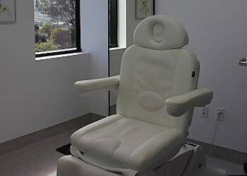 Oceanside Plastic Surgeon Anshu Gupta, MD - VERVE PLASTIC SURGERY