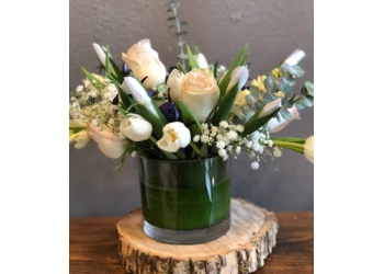 3 Best Florists in Des Moines, IA - Expert Recommendations