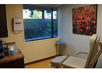 Oxnard Podiatrists Anthony W. Le, DPM - SPECIALTY PODIATRY CENTER