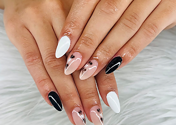 Aria Nail Bar Tempe Aria Nail Bar Tempe - Tempe, AZ Nail Salons - Nail Service Image