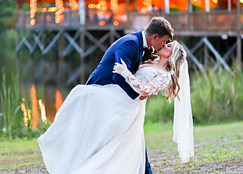 Arielle N. Photography - Baton Rouge, LA Wedding Photographers - Service Highlights