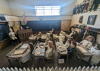 Glendale Places To See Arizona Doll and Toy Museum