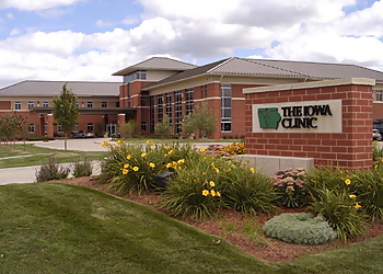 Arpan Patel, MD - Des Moines, IA Pain Management Doctors - Clinic Exterior Image