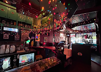 Columbia Night Clubs Art Bar