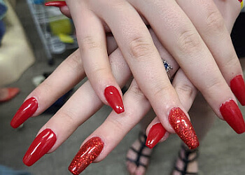 Des Moines nail salon Art Of Nails