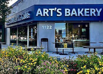 Glendale Cakes Art's Bakery & Cafe