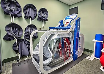 Cedar Rapids Physical Therapists Ashlee Fandel, PT, MPT, MTC - REC CENTER PHYSICAL THERAPY