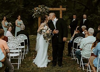 Wichita Wedding Photographers Ashley Chin Photography LLC