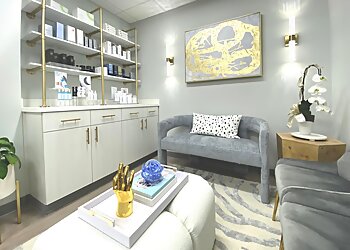 Jackson Dermatologists Ashley Emerson, MD - SOLSTICE DERMATOLOGY