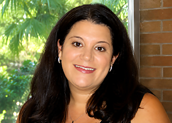 Ashley Hineman, MD - VALLEY OF THE SUN PEDIATRICS Ashley Hineman, MD - Peoria, AZ Pediatricians - Doctor Portrait Image