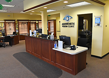 Des Moines Pediatric Optometrists Ashley Valencic, OD - ASHWORTH VISION CLINIC