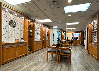 Lakewood Pediatric Optometrists Ashley Zimmerman OD - FAMILY VISION CARE LAKEWOOD