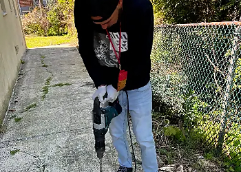 At Last Pest Control - Yonkers, NY Pest Control Companies - Service Team Image