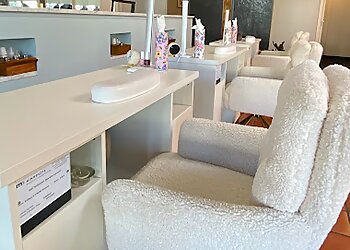 Minneapolis Spas Aurora Spa