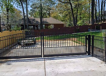Huntsville Fencing Contractors B&B Fence