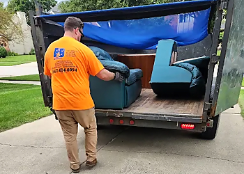 B&B Junk Removal Toledo - Toledo, OH Junk Removal - Team Working Image