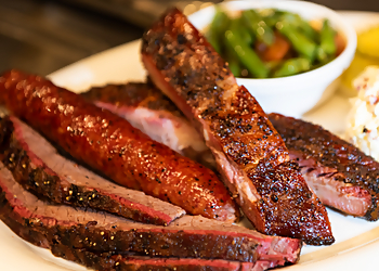 B&B Smokehouse San Antonio Barbecue Restaurants image 1