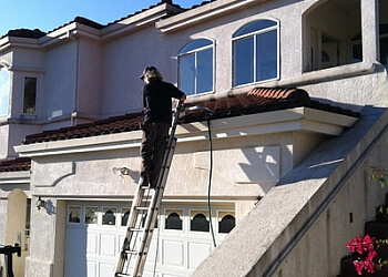 B & B Window and Gutter Cleaning Oakland Gutter Cleaners