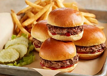 BJ's Restaurant & Brewhouse Bakersfield  Bakersfield American Restaurants image 1