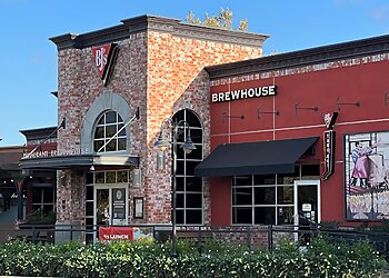 Corona American Restaurants BJ's Restaurant & Brewhouse Corona