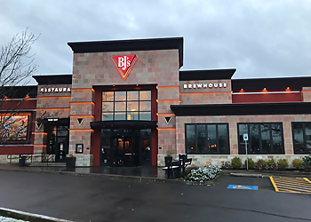 Eugene American Restaurants BJ's Restaurant & Brewhouse Eugene