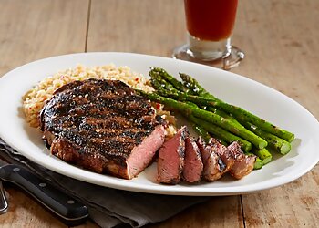 BJ's Restaurant & Brewhouse Modesto  Modesto American Restaurants image 1
