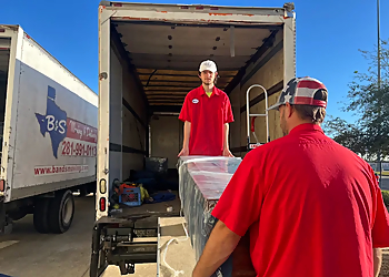 B & S Moving & Delivery - Pasadena, TX Moving Companies - Team Working Image