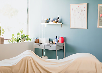 Balanced Stone Acupuncture and Wellness - Lakewood, CO Acupuncture - Treatment Room Image