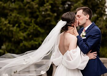 Cincinnati Wedding Photographers Bambino International